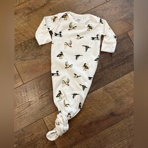 Saltwater swaddles NB duck gown